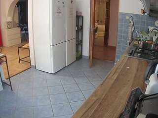 voyeurcam-julmodels-kitchen