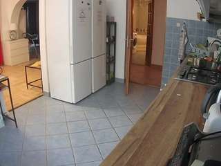 voyeurcam-julmodels-kitchen