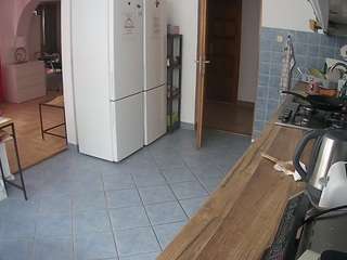 voyeurcam-julmodels-kitchen