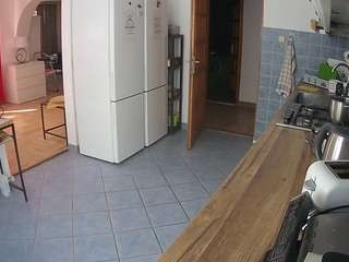 voyeurcam-julmodels-kitchen