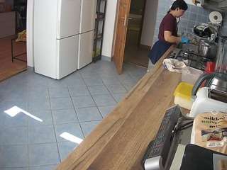 voyeurcam-julmodels-kitchen