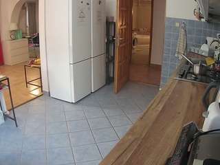 voyeurcam-julmodels-kitchen