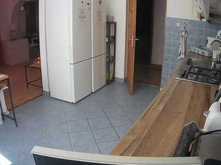 voyeurcam-julmodels-kitchen
