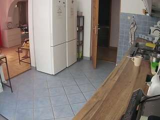 voyeurcam-julmodels-kitchen