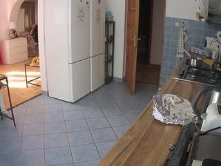 voyeurcam-julmodels-kitchen