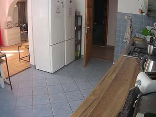 voyeurcam-julmodels-kitchen