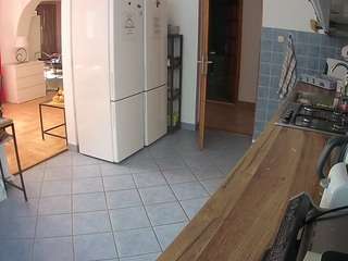 voyeurcam-julmodels-kitchen