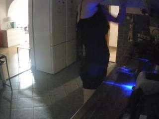 voyeurcam-julmodels-kitchen