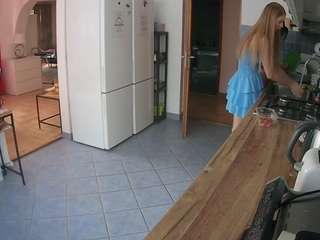 voyeurcam-julmodels-kitchen
