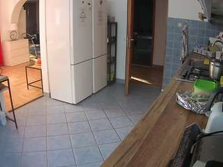 voyeurcam-julmodels-kitchen