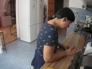 voyeurcam-julmodels-kitchen
