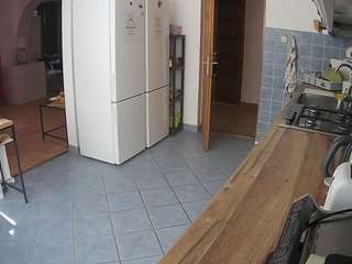 voyeurcam-julmodels-kitchen