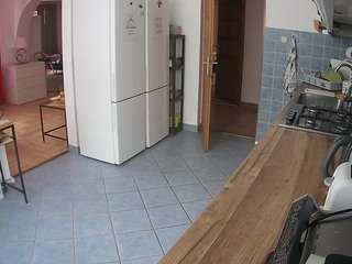 voyeurcam-julmodels-kitchen