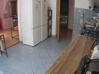 voyeurcam-julmodels-kitchen