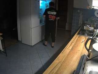 voyeurcam-julmodels-kitchen