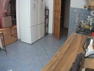 voyeurcam-julmodels-kitchen