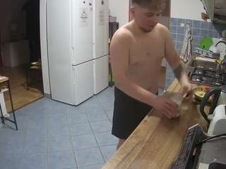 voyeurcam-julmodels-kitchen camsoda