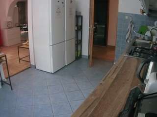voyeurcam-julmodels-kitchen camsoda