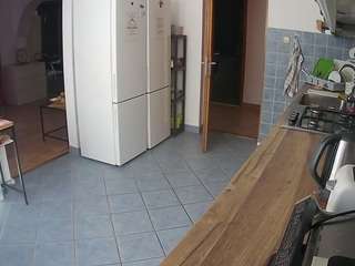voyeurcam-julmodels-kitchen