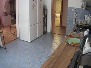 voyeurcam-julmodels-kitchen