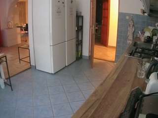 voyeurcam-julmodels-kitchen