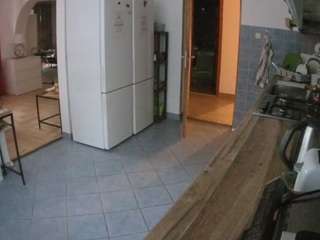 voyeurcam-julmodels-kitchen