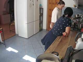 voyeurcam-julmodels-kitchen