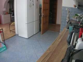 voyeurcam-julmodels-kitchen
