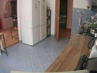 voyeurcam-julmodels-kitchen