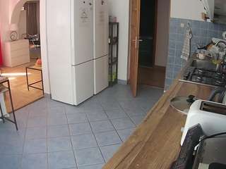 voyeurcam-julmodels-kitchen
