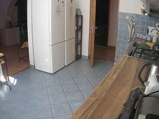 voyeurcam-julmodels-kitchen