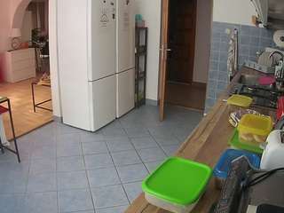 voyeurcam-julmodels-kitchen