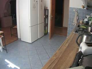 voyeurcam-julmodels-kitchen