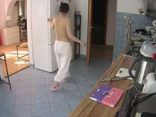 voyeurcam-julmodels-kitchen