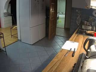 voyeurcam-julmodels-kitchen