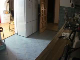 voyeurcam-julmodels-kitchen