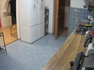 voyeurcam-julmodels-kitchen
