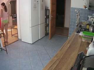 voyeurcam-julmodels-kitchen