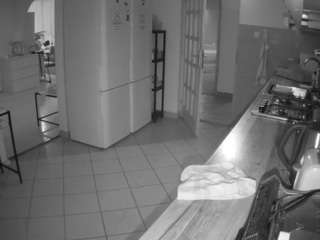 voyeurcam-julmodels-kitchen