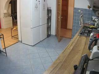 voyeurcam-julmodels-kitchen