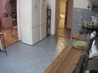 voyeurcam-julmodels-kitchen