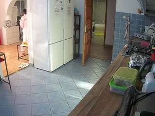 voyeurcam-julmodels-kitchen