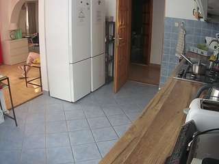 voyeurcam-julmodels-kitchen