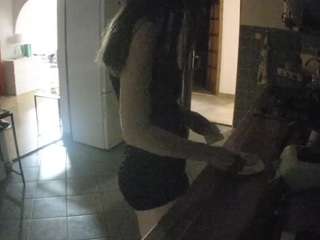 voyeurcam-julmodels-kitchen