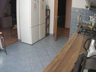 voyeurcam-julmodels-kitchen