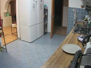voyeurcam-julmodels-kitchen private