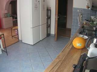 voyeurcam-julmodels-kitchen