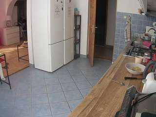 voyeurcam-julmodels-kitchen
