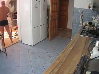 voyeurcam-julmodels-kitchen