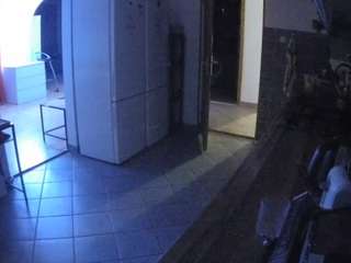 voyeurcam-julmodels-kitchen